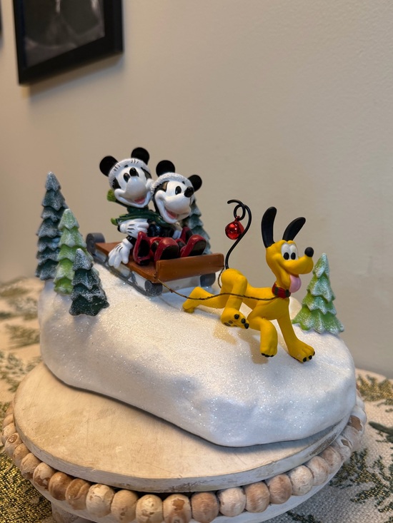 St. Nicholas Square Other - Mickey Minnie Pluto Sleigh Ride Christmas Village